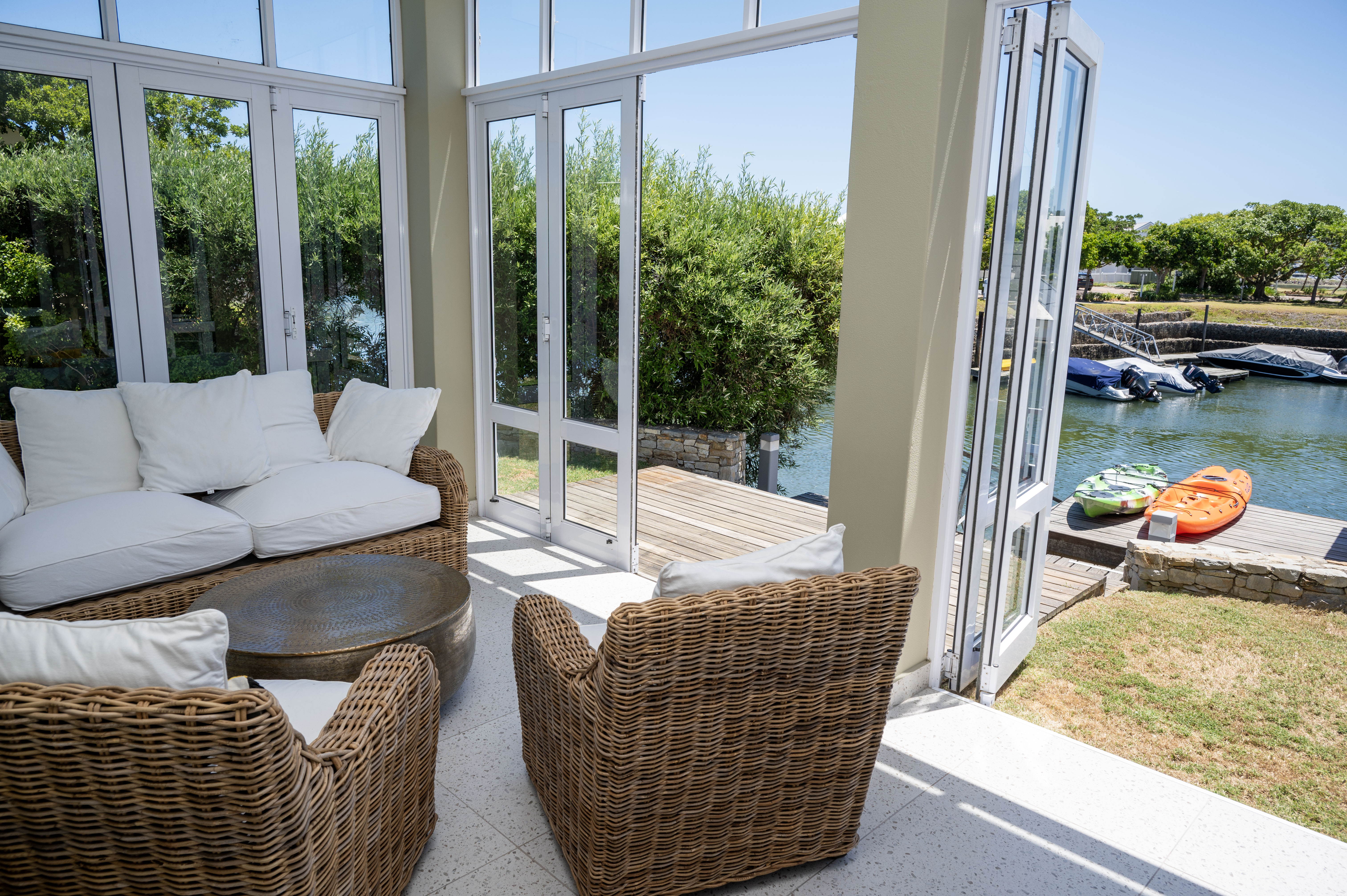 Thesen Island Villas marina lifestyle