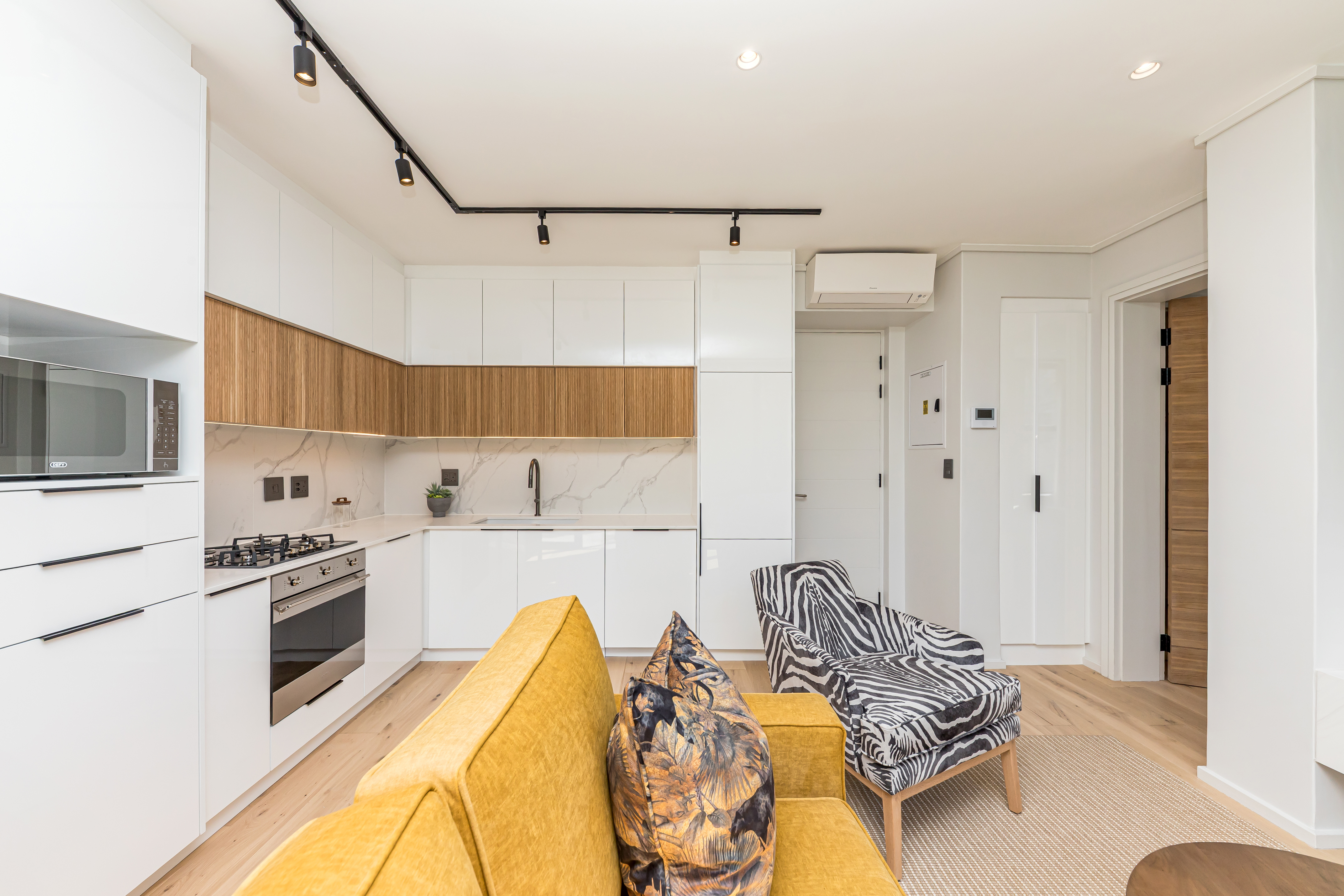 Aan de Meul apartment kitchen